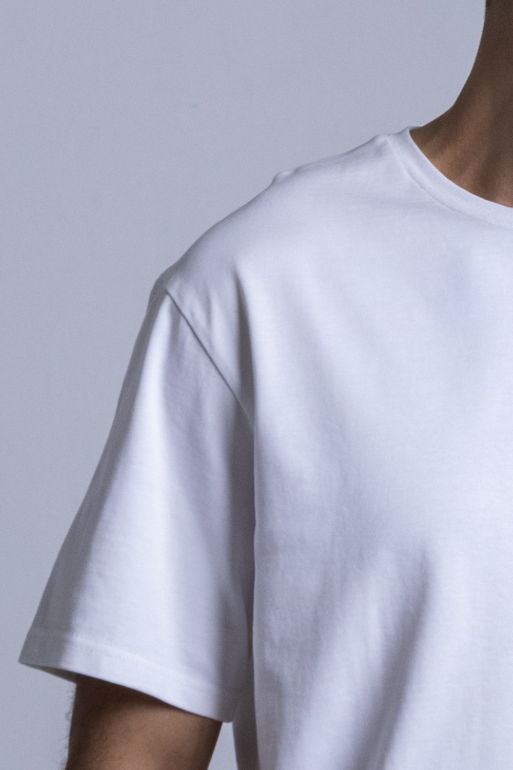 WHITE HEAVY WEIGHT T-SHIRT
