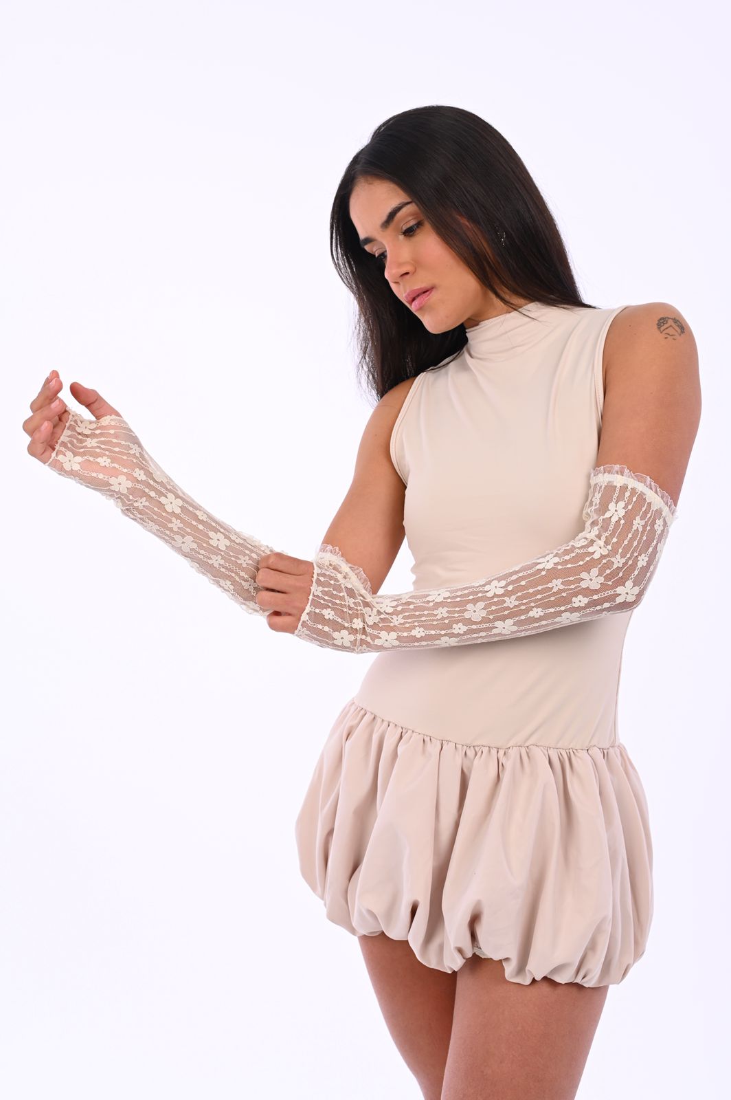 Ruffle short dress (Beige)