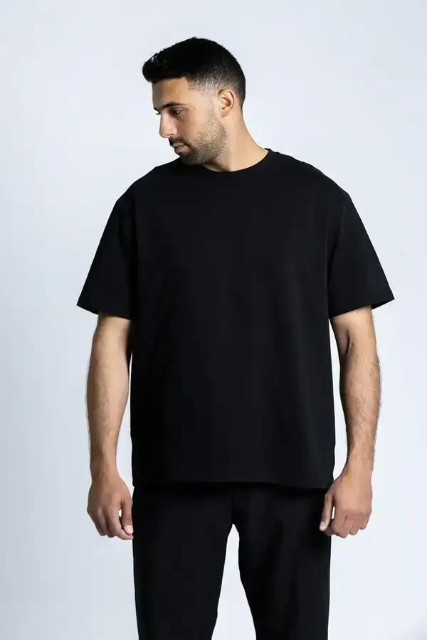 BLACK HEAVY WEIGHT T-SHIRT